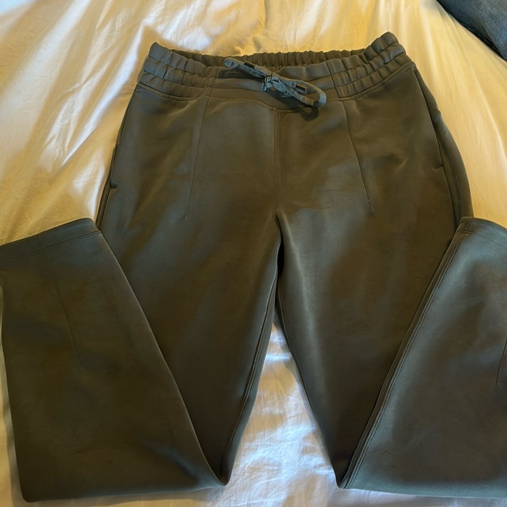 Grey/ green lululemon softstreme joggers